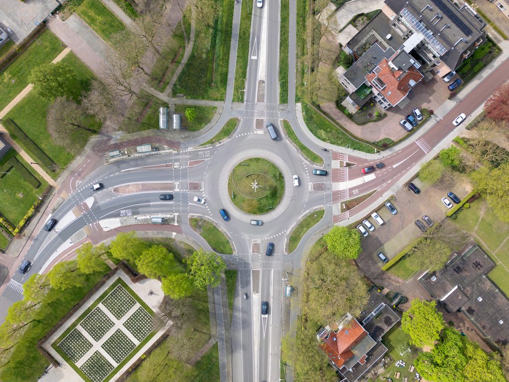 Top view of a large roundabout 